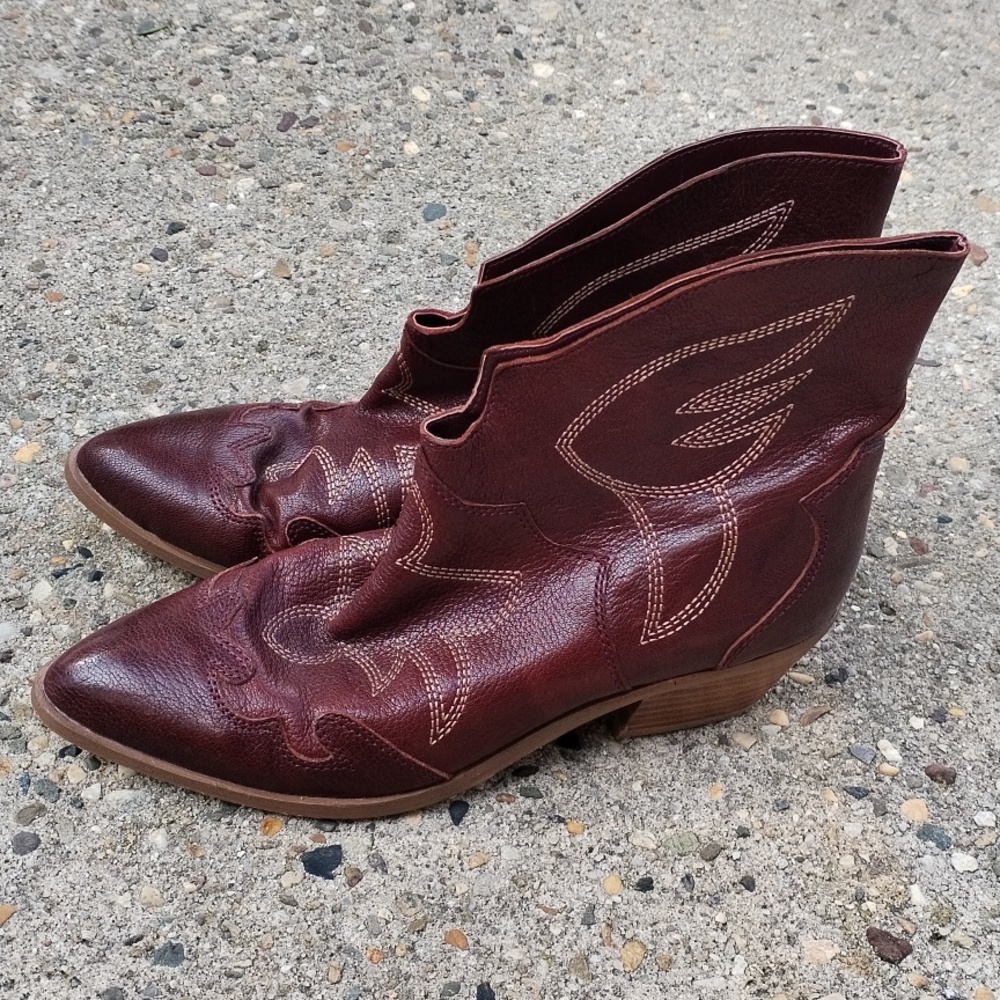 Chinese Laundry Size 8.5 Ankle Booties